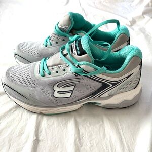 NWOT  Spira Aquarius Running Elite sneakers Shoes - Gray and Teal SZ 9.5 B
